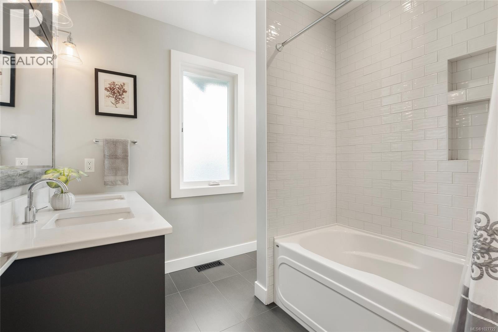  2051 Hampshire Road, Oak Bay