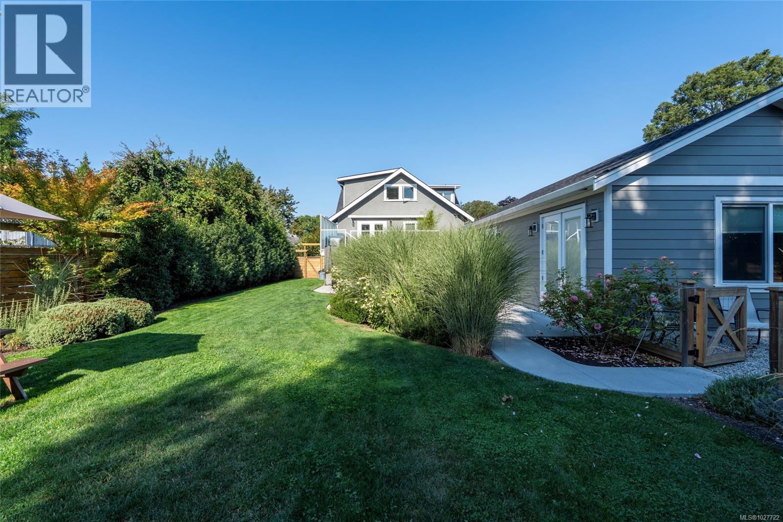  2051 Hampshire Road, Oak Bay