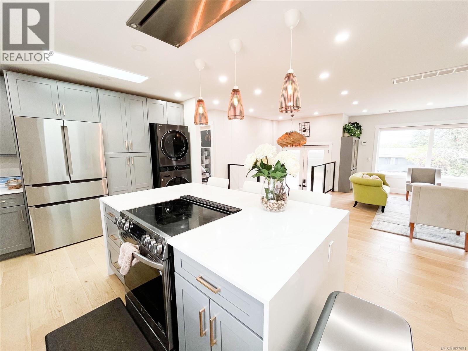  3947 Morgan Street, Saanich