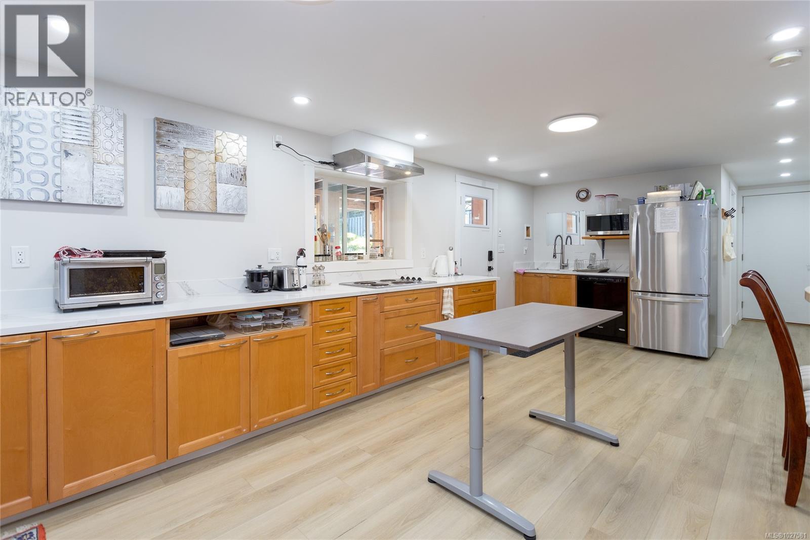  3947 Morgan Street, Saanich