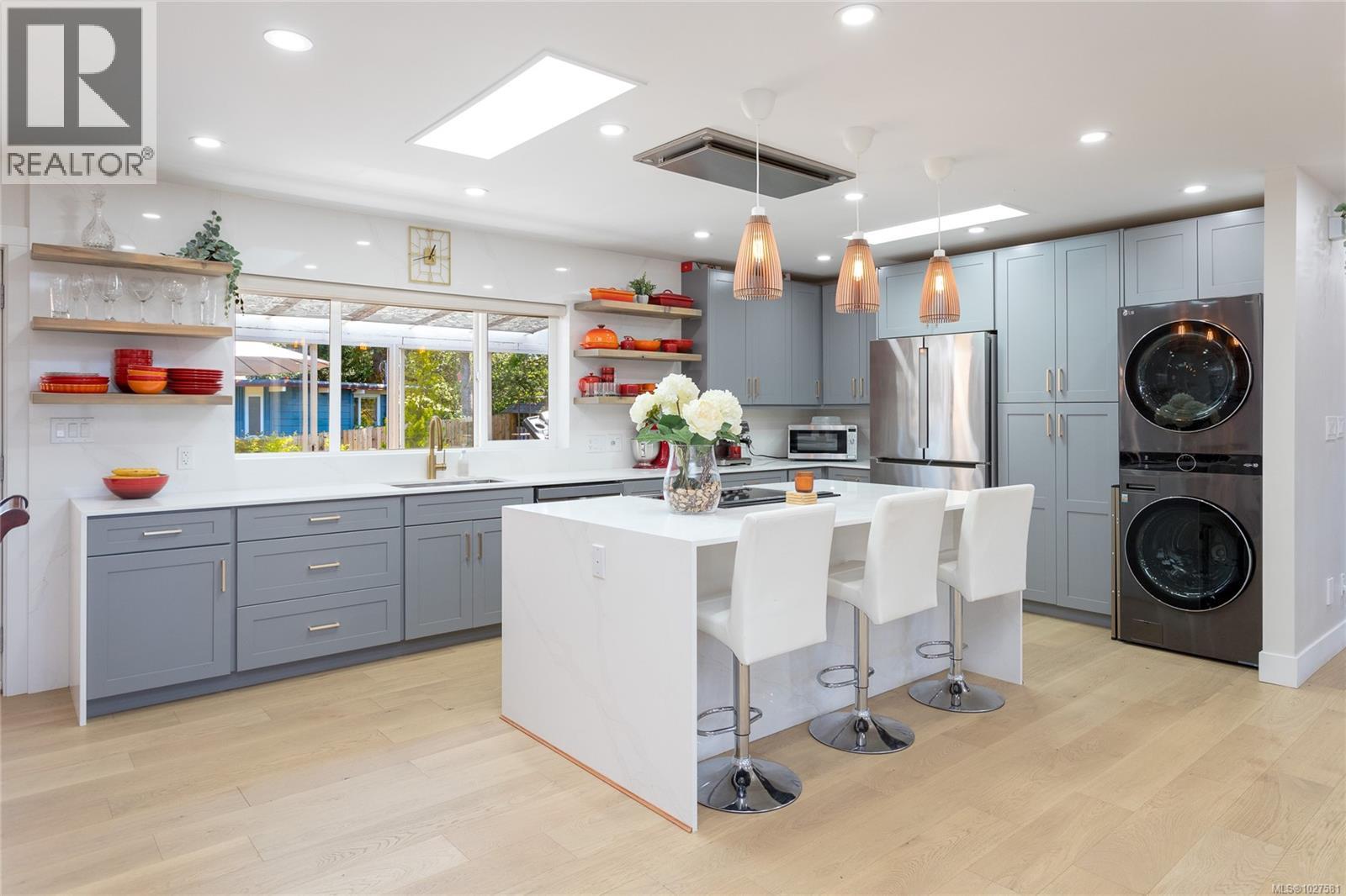  3947 Morgan Street, Saanich