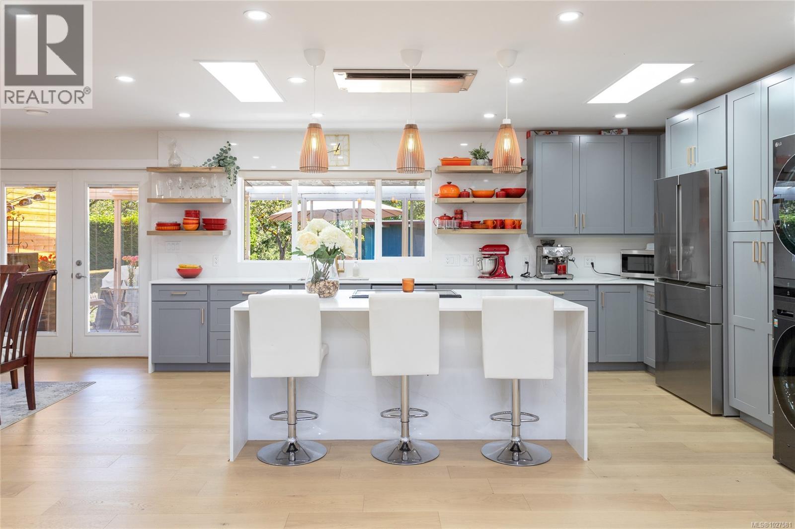  3947 Morgan Street, Saanich