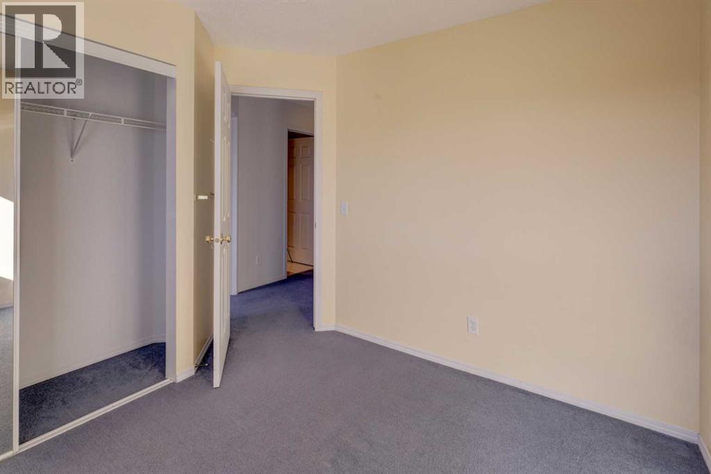 Single Family House for Sale in  Saddlemead Green NE Saddle Ridge Calgary 