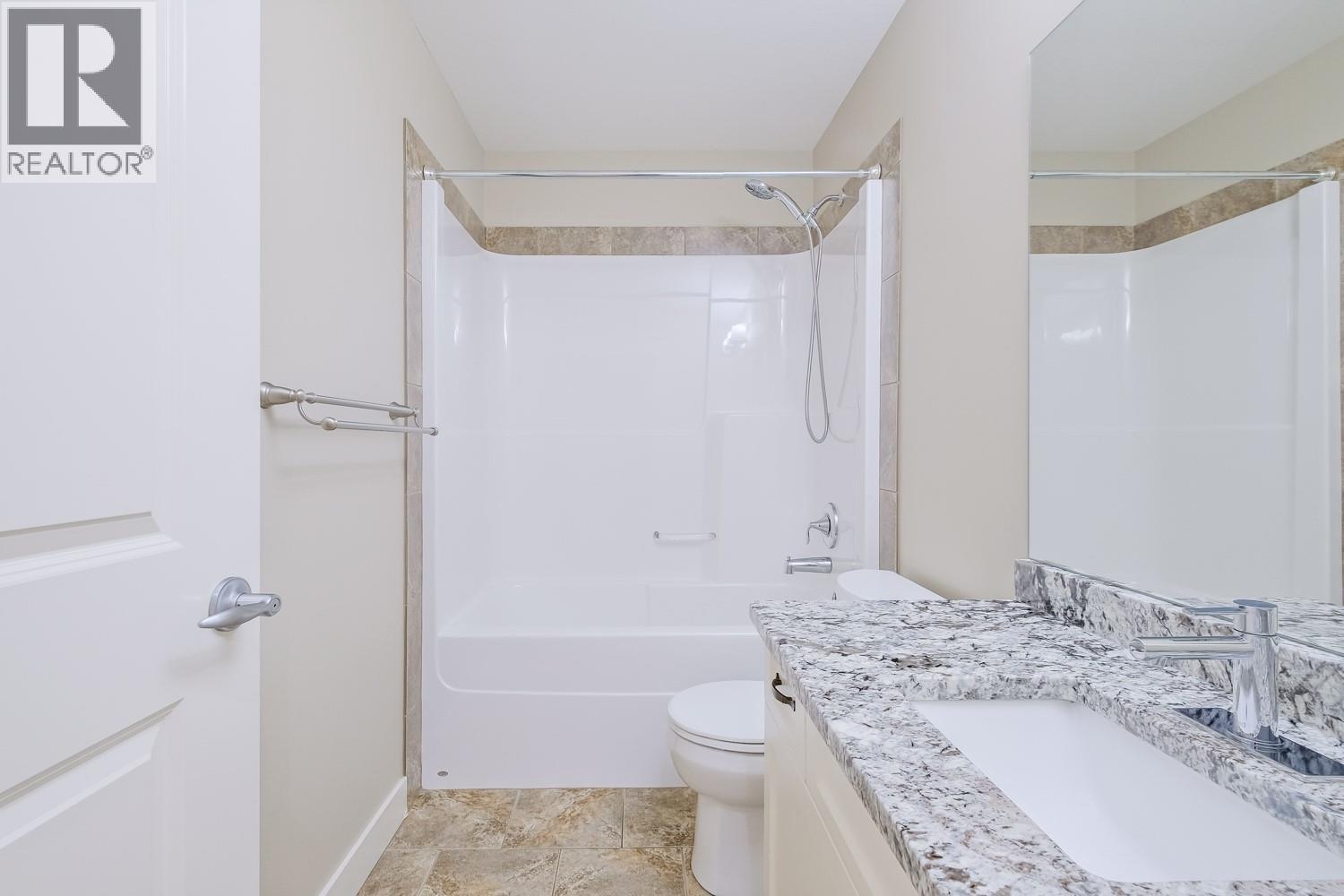 1886 Rosealee Lane, West Kelowna