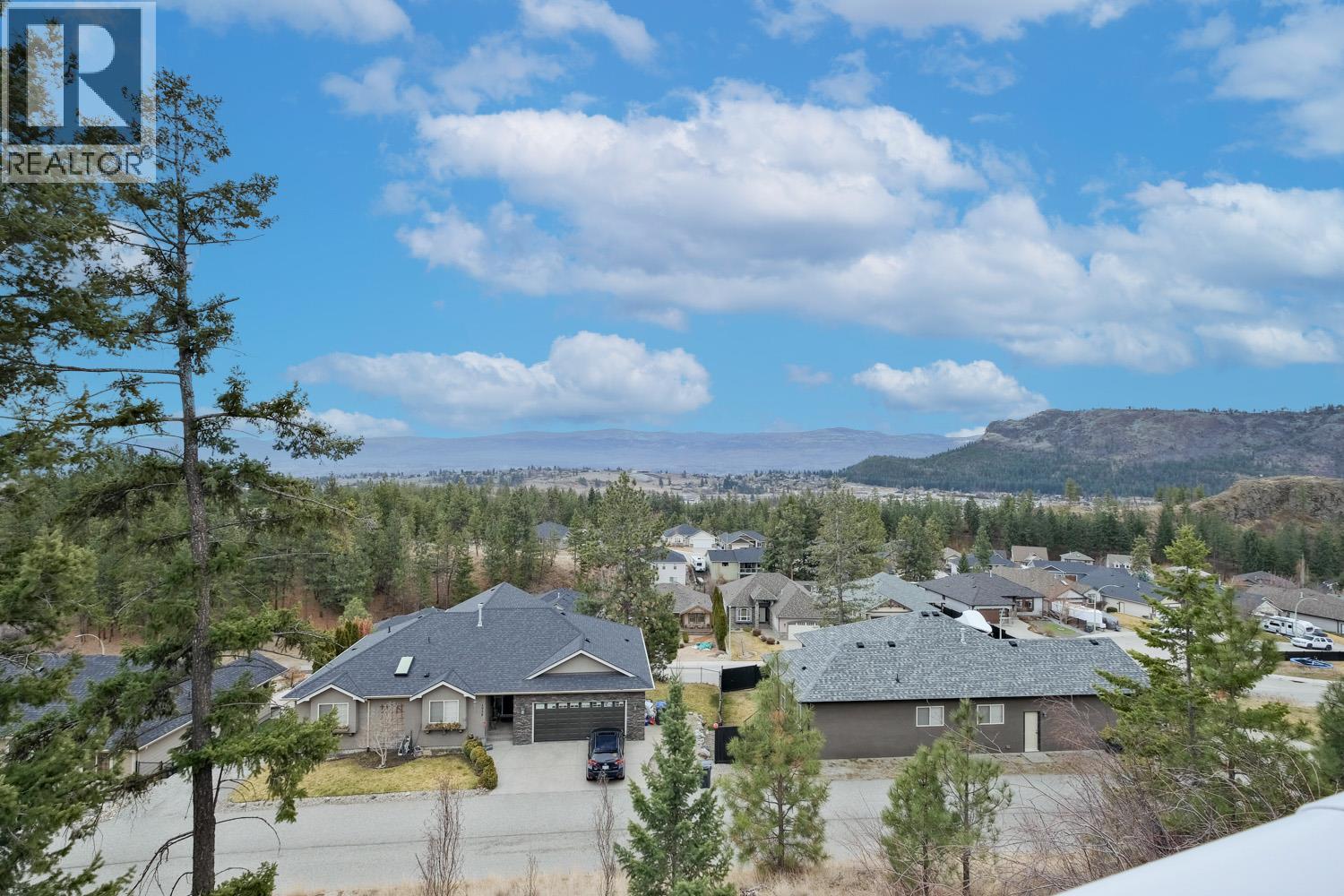 1886 Rosealee Lane, West Kelowna