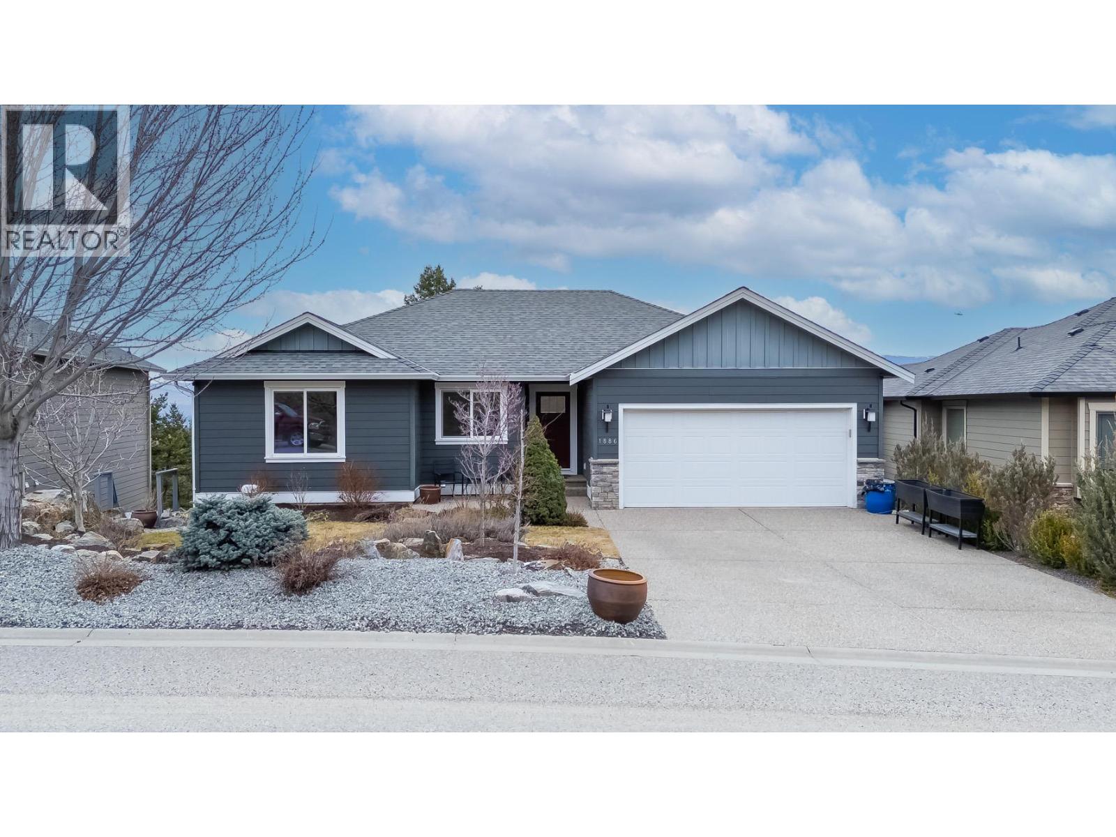 1886 Rosealee Lane, West Kelowna