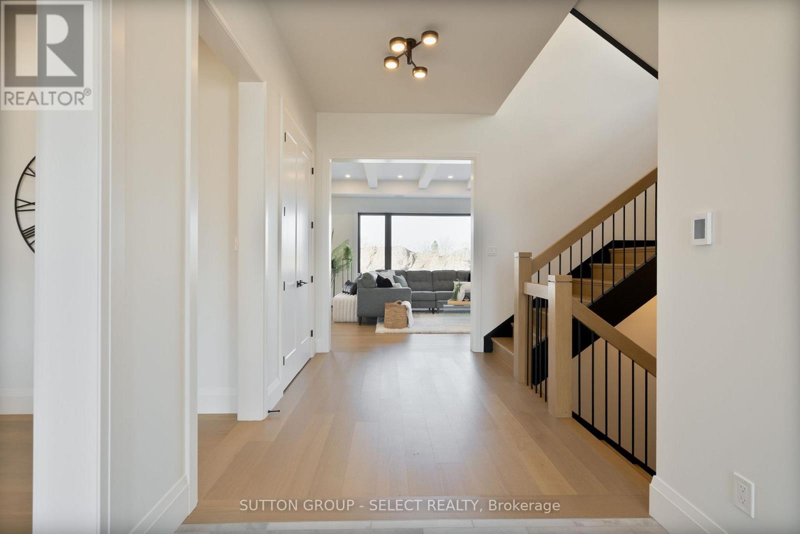 588 CREEKVIEW CHASE - 8