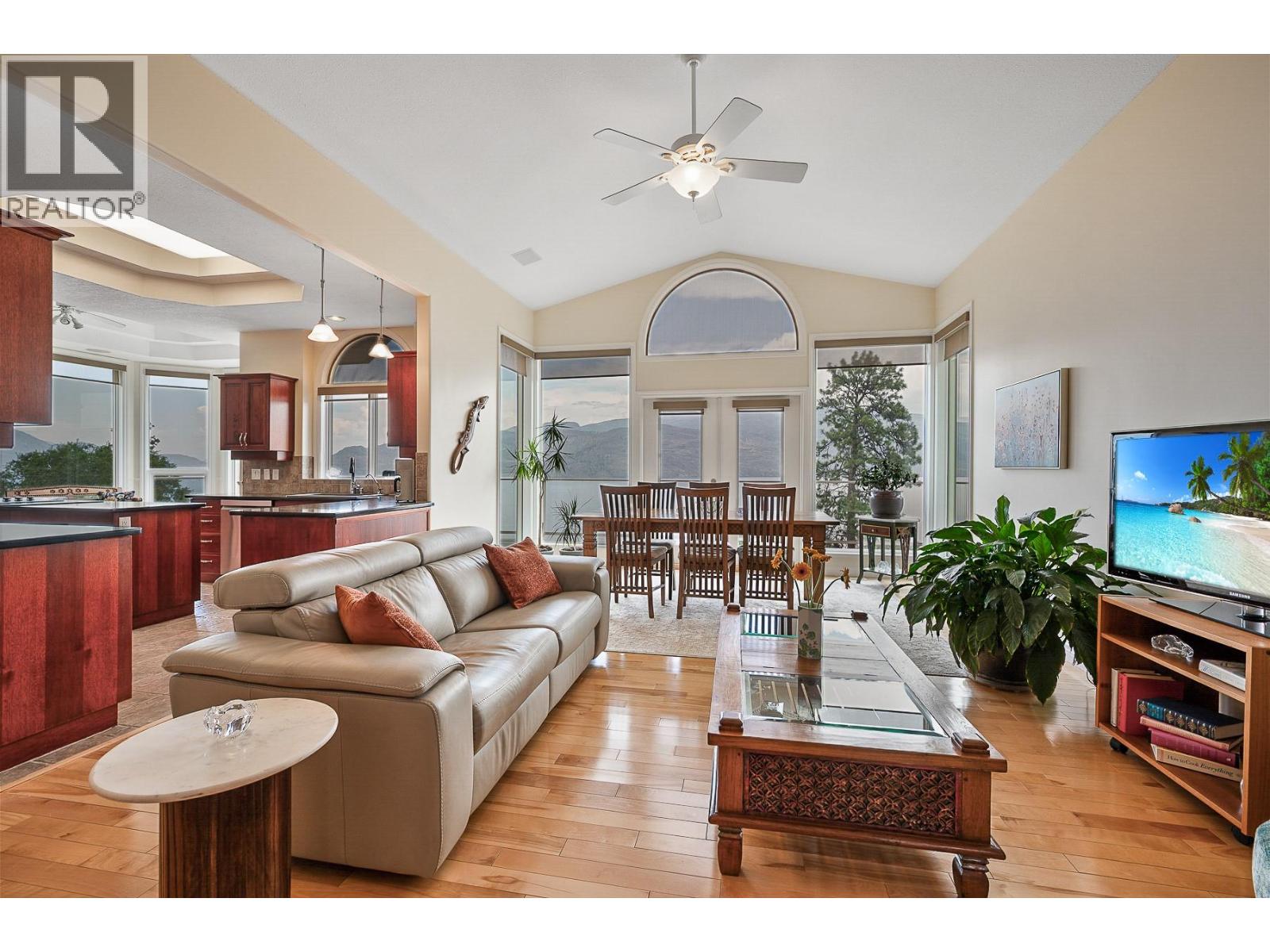 7178 Brent Road N, Peachland