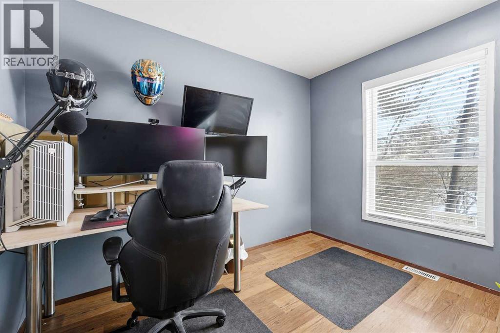 
          1429 Big Springs Way Southeast
            <br/>
            <span>Airdrie</span>
            , 
            <span>AB</span>
             <span>T4A1K7</span>
         - Photo 15