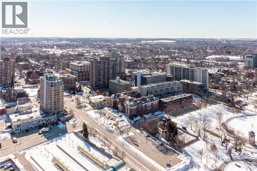 60 CHARLES Street W Unit# 3103, Kitchener, Ontario, N2G0C9 — Photo 34