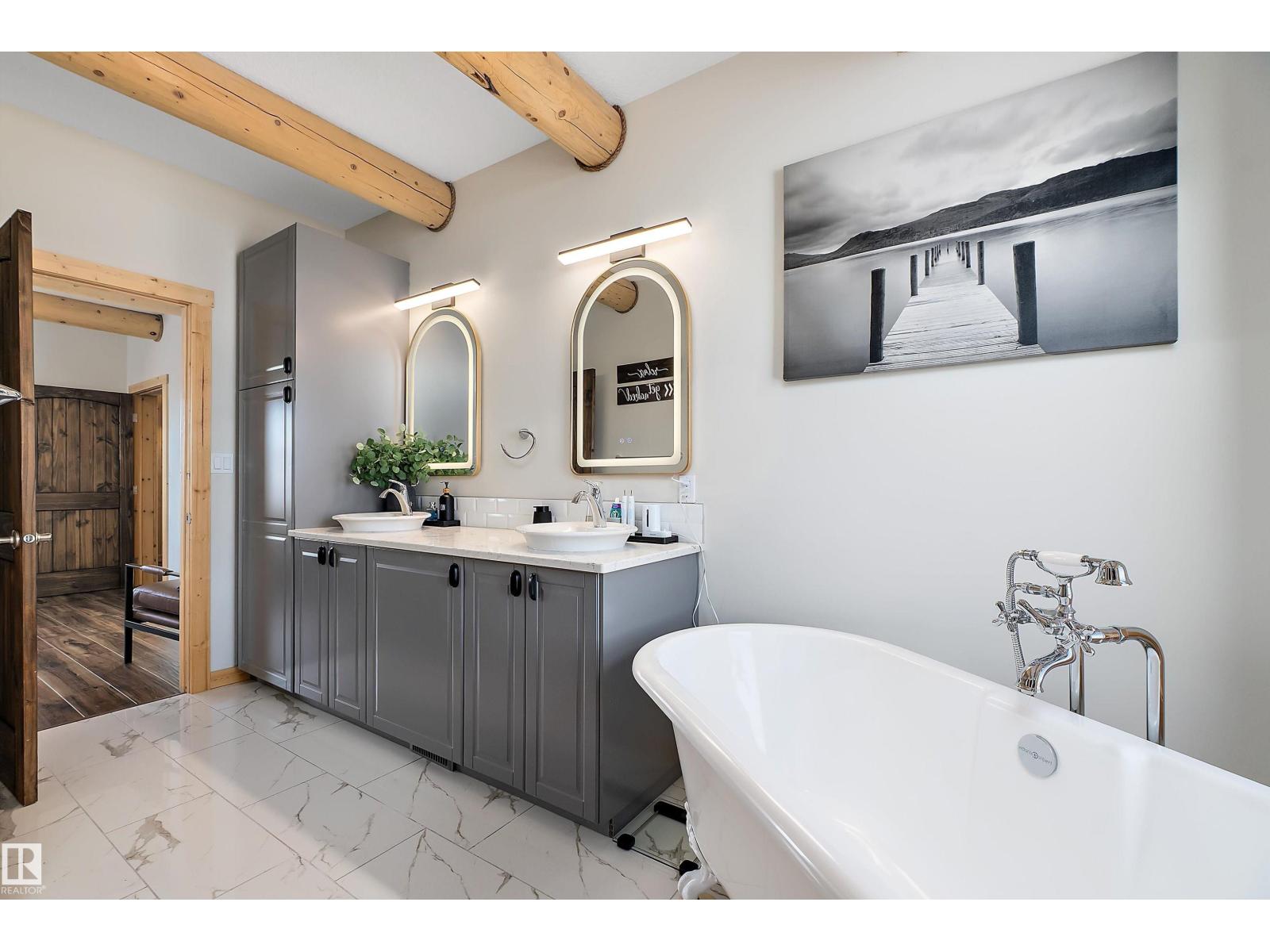 
          19003 TWP RD 522
            <br/>
            <span>Rural Beaver County</span>
            , 
            <span>AB</span>
             <span>T0B4J5</span>
         - Photo 15