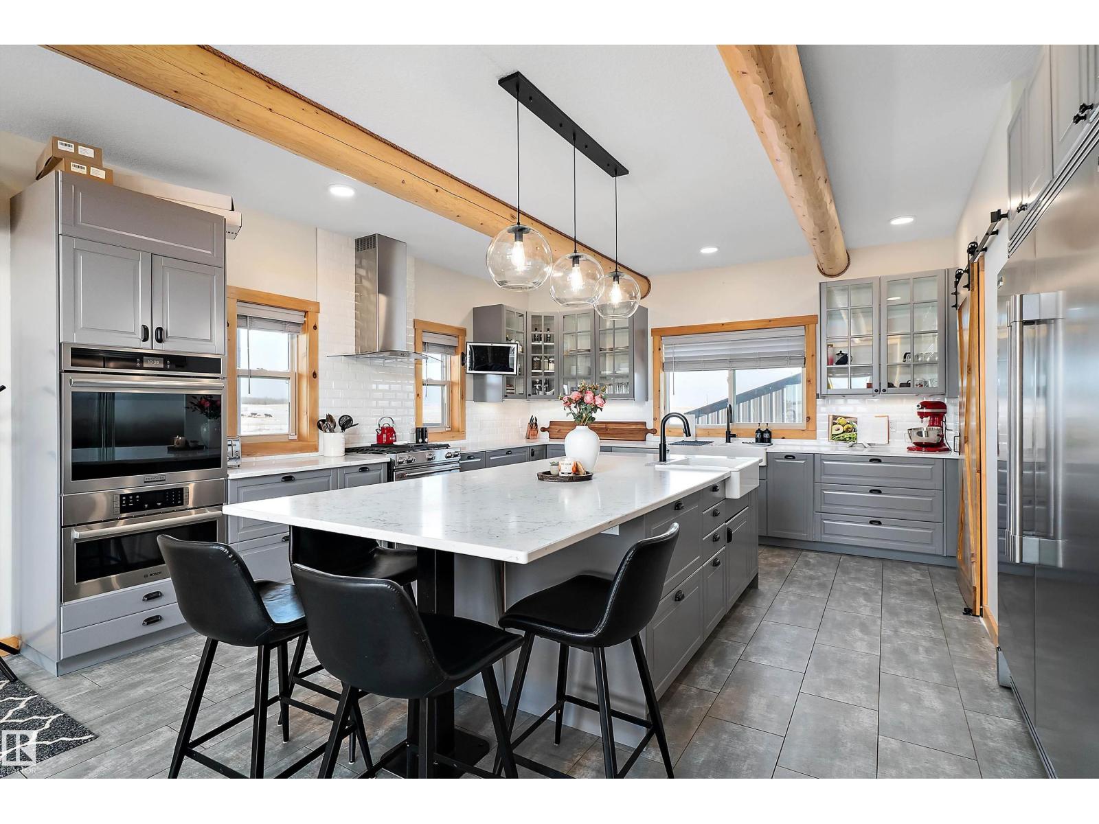 
          19003 TWP RD 522
            <br/>
            <span>Rural Beaver County</span>
            , 
            <span>AB</span>
             <span>T0B4J5</span>
         - Photo 28