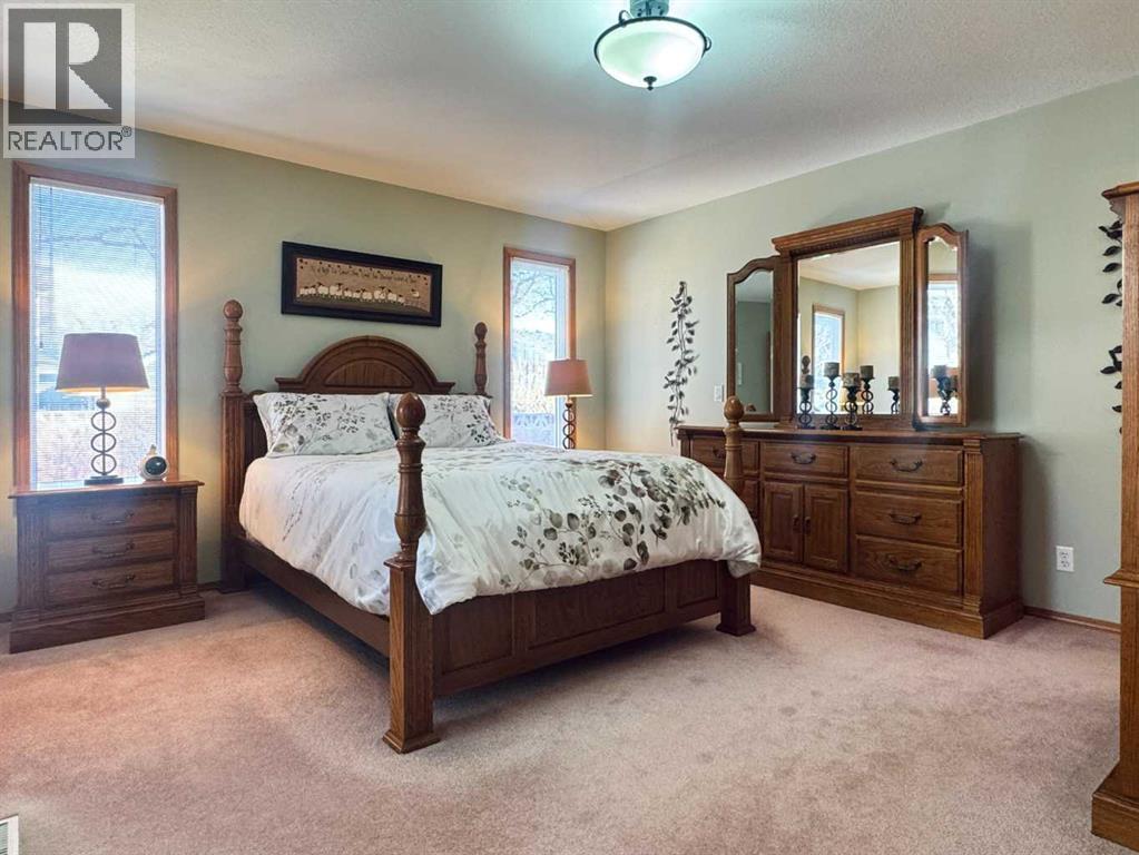 
          335 28 Street South
            <br/>
            <span>Lethbridge</span>
            , 
            <span>AB</span>
             <span>T1J3S7</span>
         - Photo 32