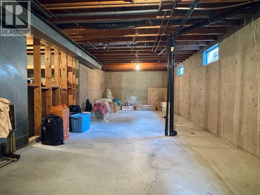 
          335 28 Street South
            <br/>
            <span>Lethbridge</span>
            , 
            <span>AB</span>
             <span>T1J3S7</span>
         - Photo 41