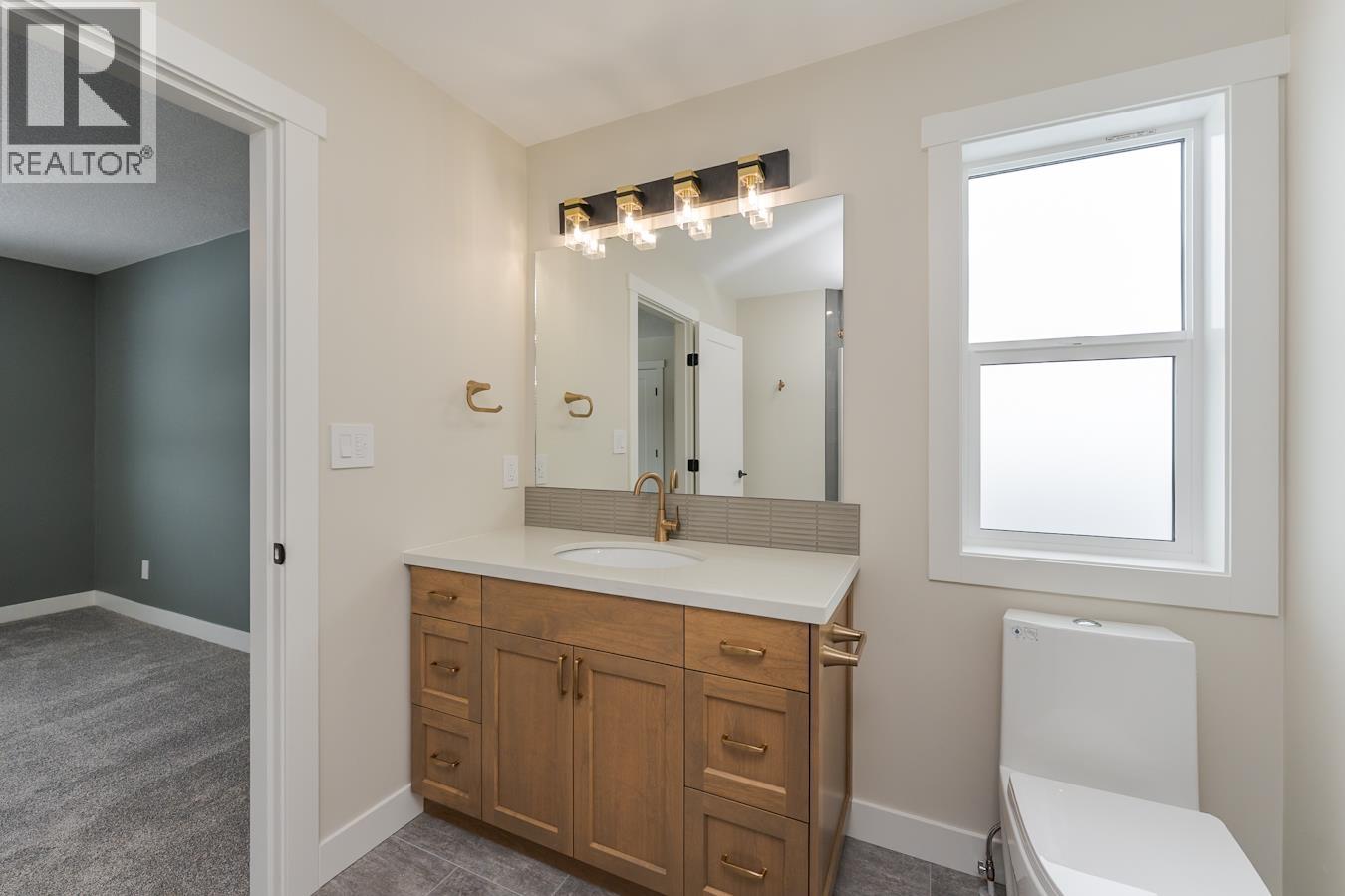 7233 HILLU ROAD - 19