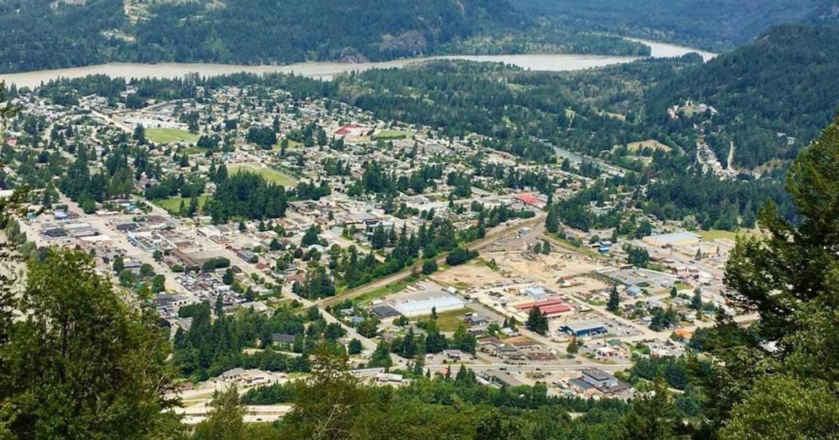 695 HUDSON BAY STREET, Hope, Hope