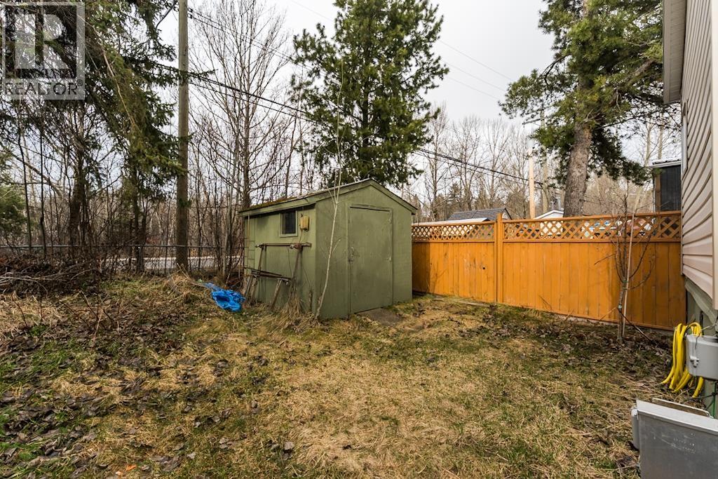 #11 3730 LANSDOWNE ROAD - 4