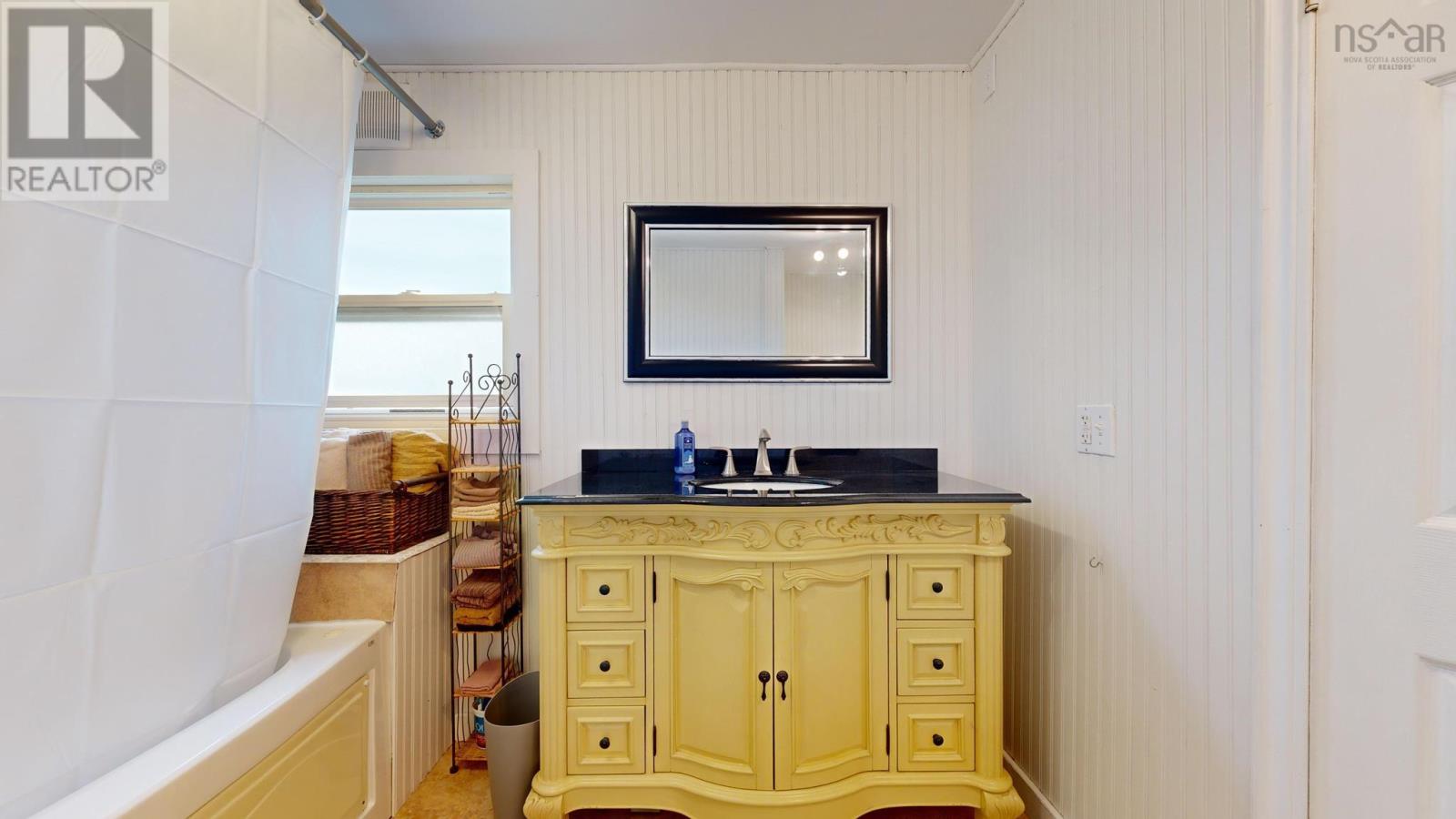 Property 27 of 49 of 60 Cove Road