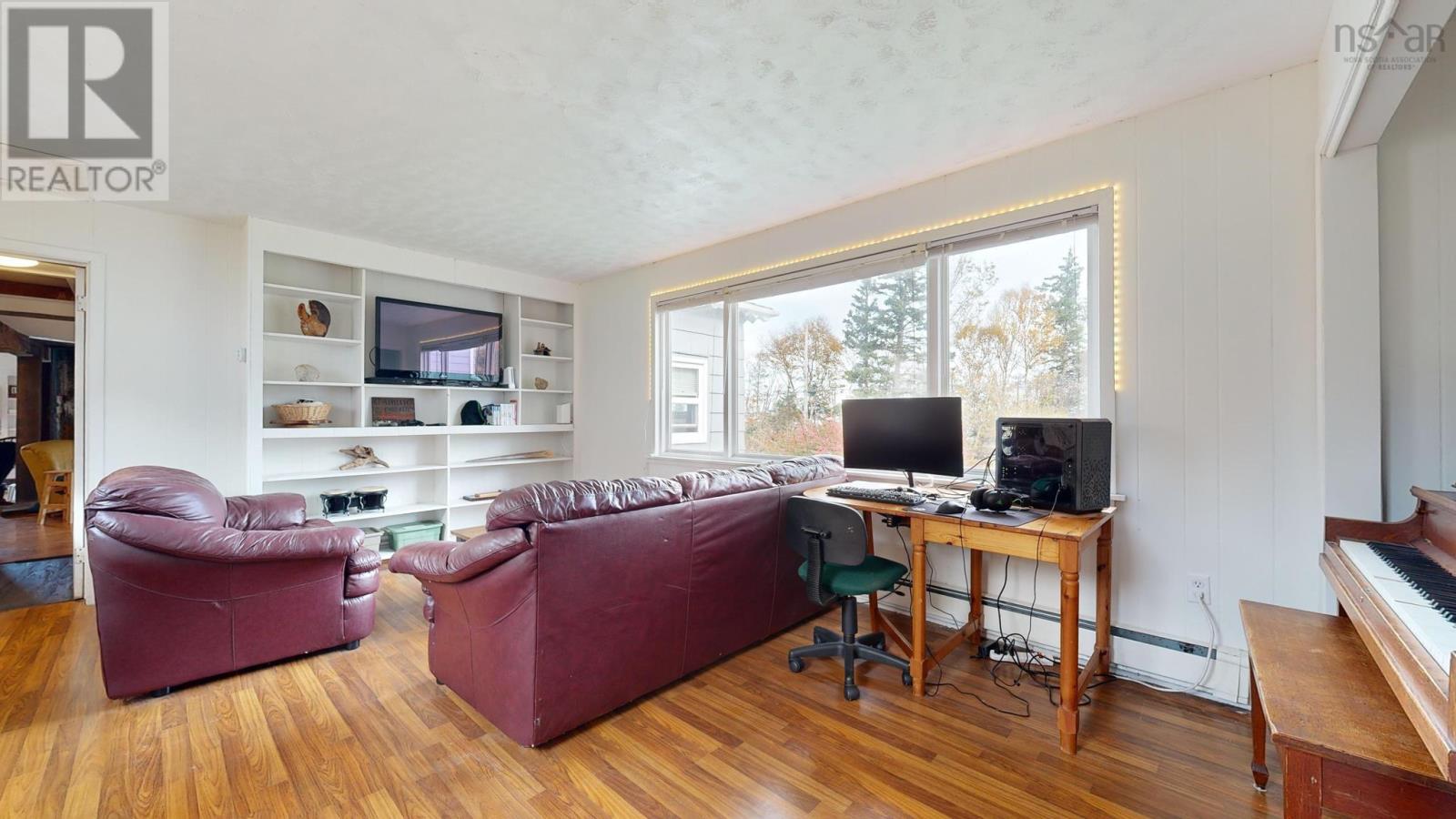 Property 36 of 49 of 60 Cove Road