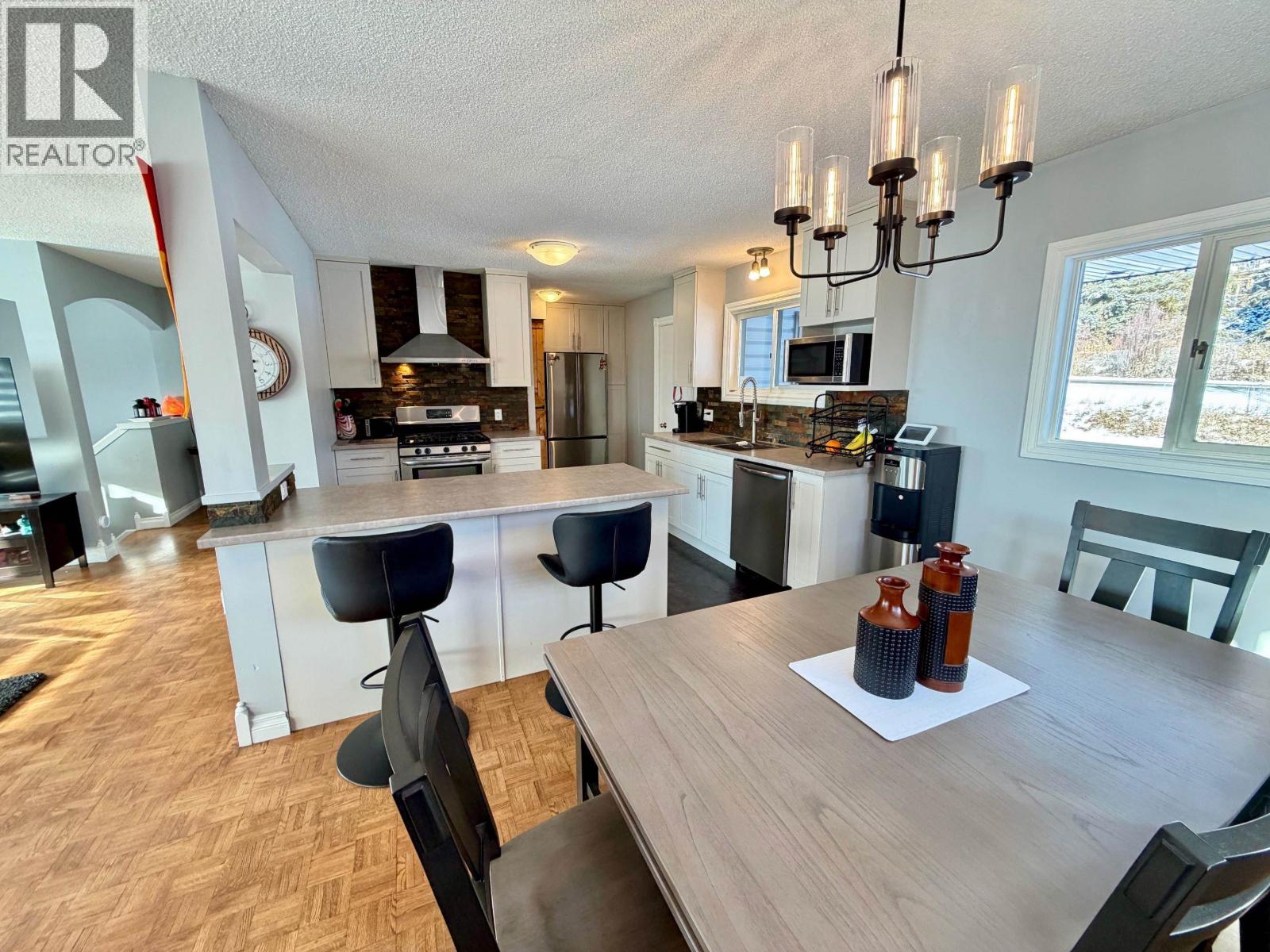 864 OLD LOOP ROAD, Vanderhoof