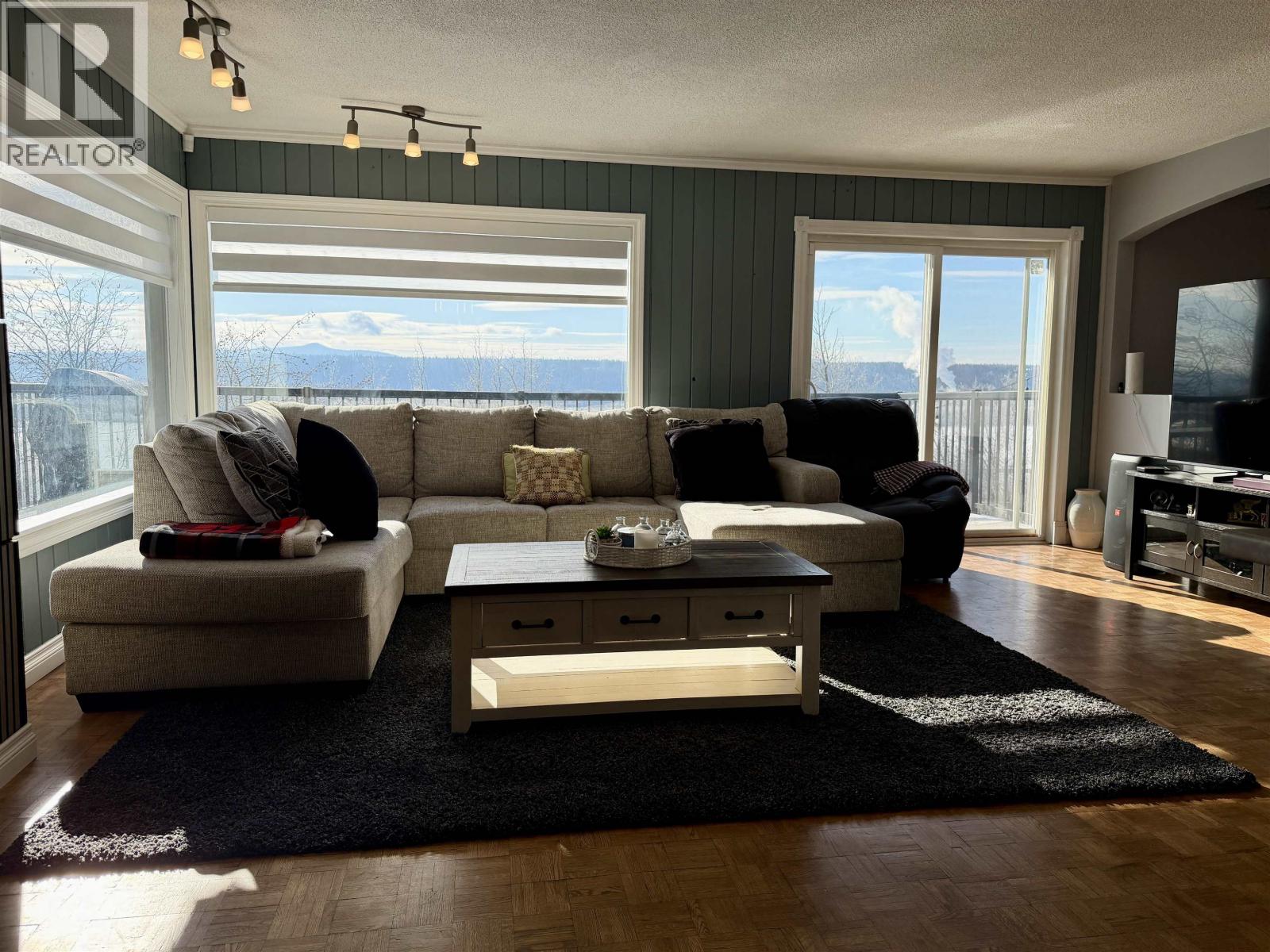 864 OLD LOOP ROAD, Vanderhoof