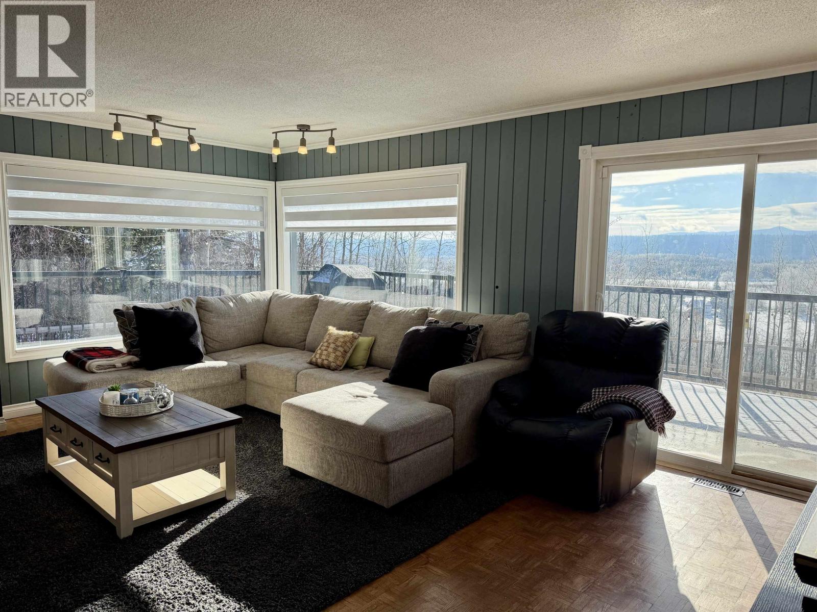 864 OLD LOOP ROAD, Vanderhoof