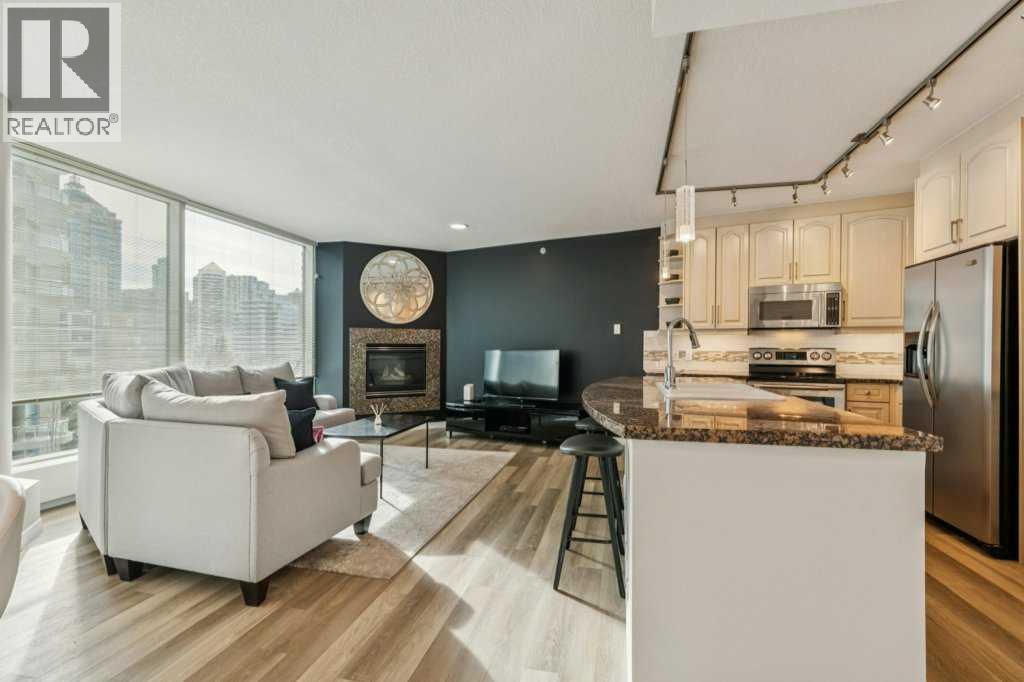 Single Family House for Sale in    Avenue SW Eau Claire Calgary 