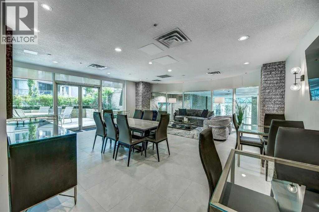 Single Family House for Sale in    Avenue SW Eau Claire Calgary 