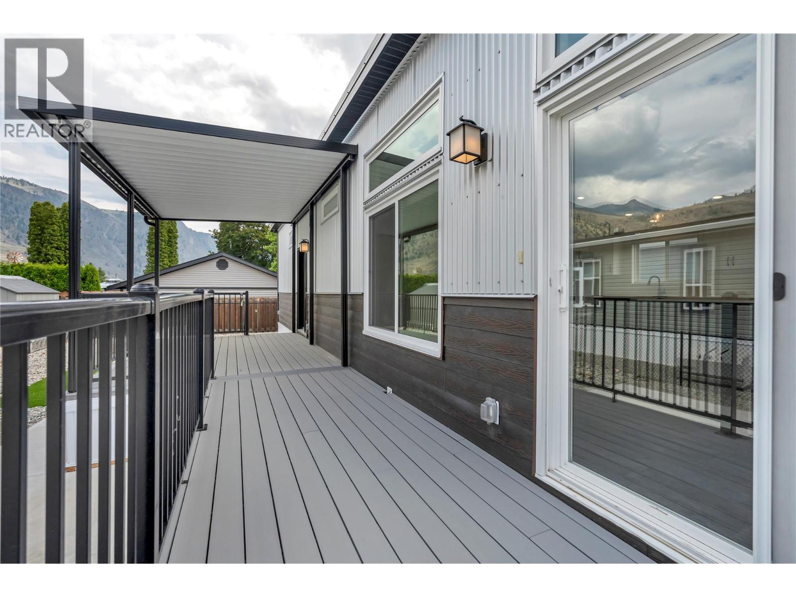 1118 Middle Bench Road Unit# 10, Keremeos