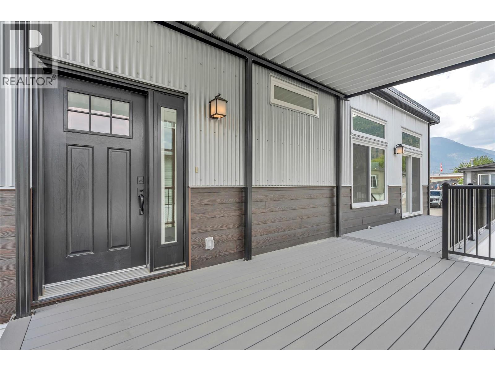 1118 Middle Bench Road Unit# 10, Keremeos