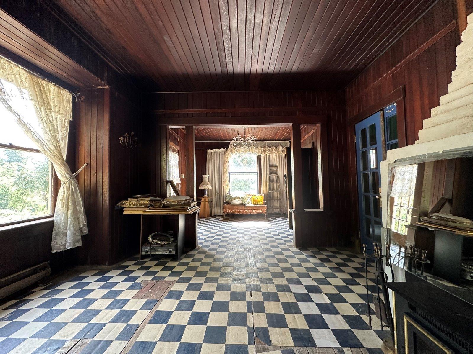 31010 TRANS CANADA Highway - photo 2