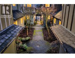 Entrance - 104 582 Rosehill St, Nanaimo, BC V9S1H6 Photo 6