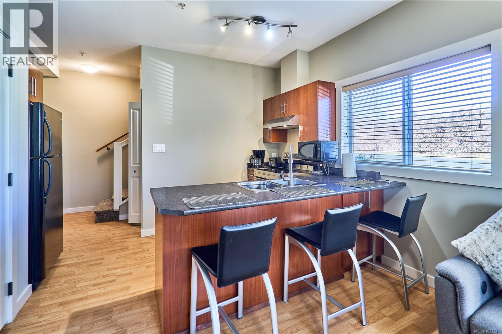 104 582 Rosehill St, Nanaimo