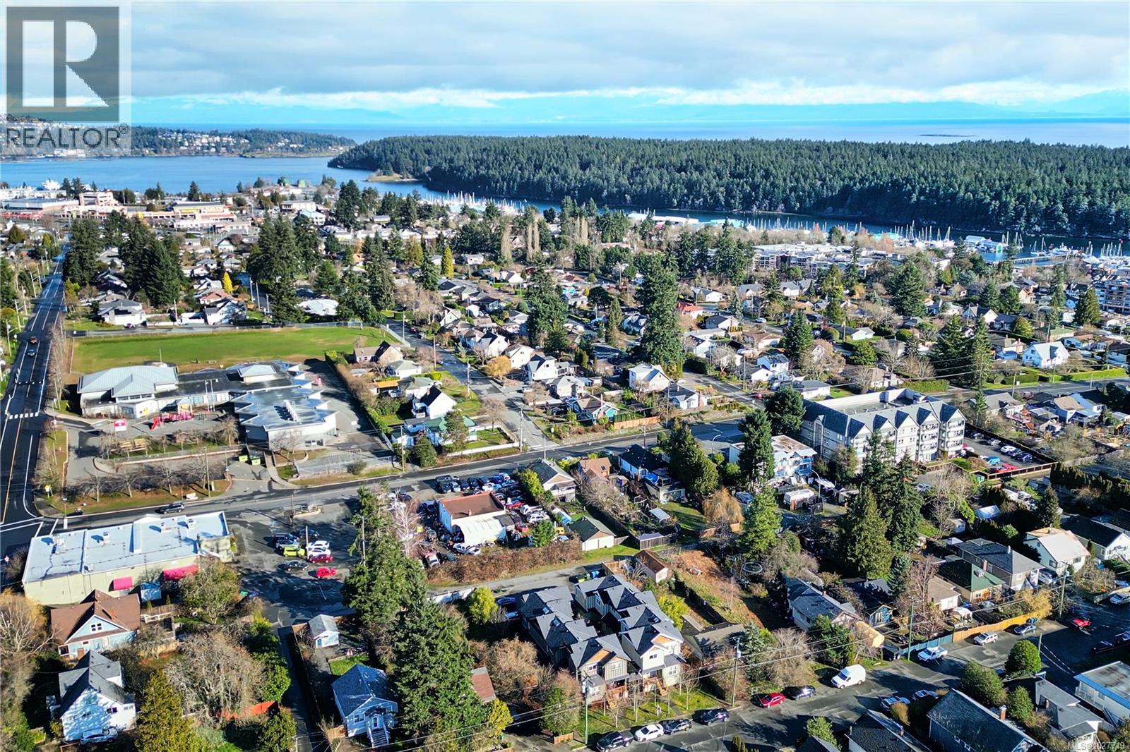 104 582 Rosehill St, Nanaimo