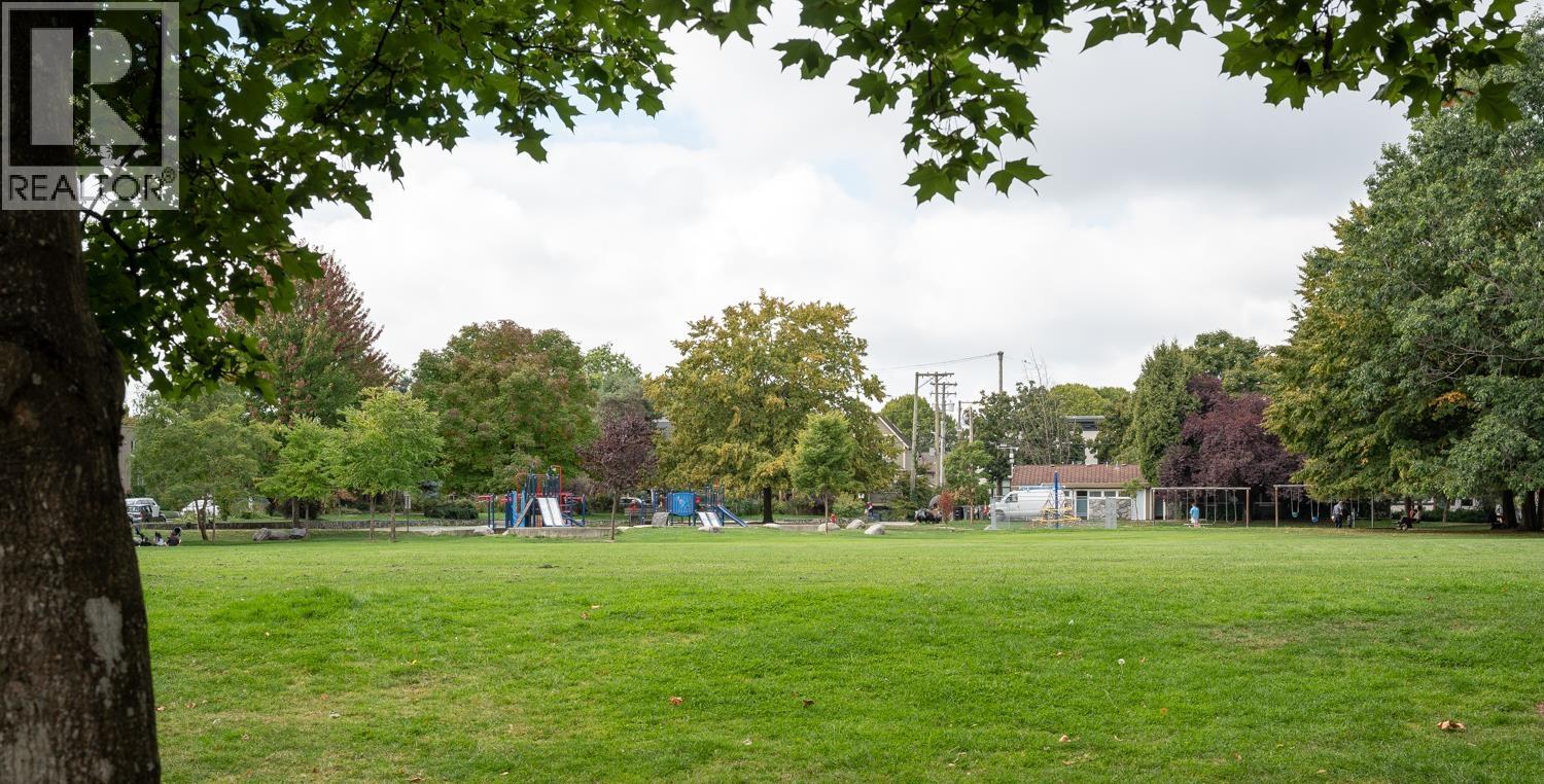 723 UNION STREET, Vancouver