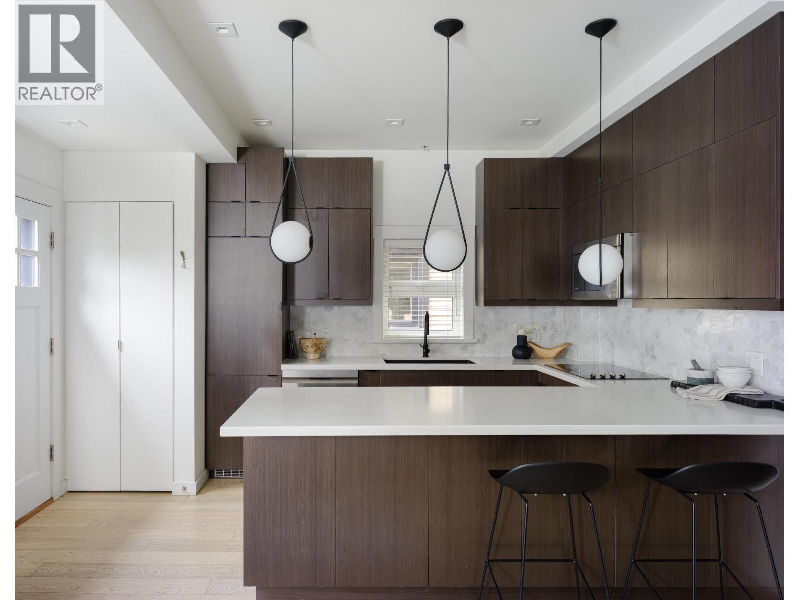 723 UNION STREET, Vancouver