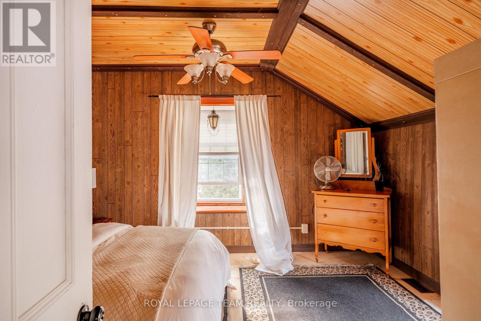 23 BLACKSMITH ROAD - 32