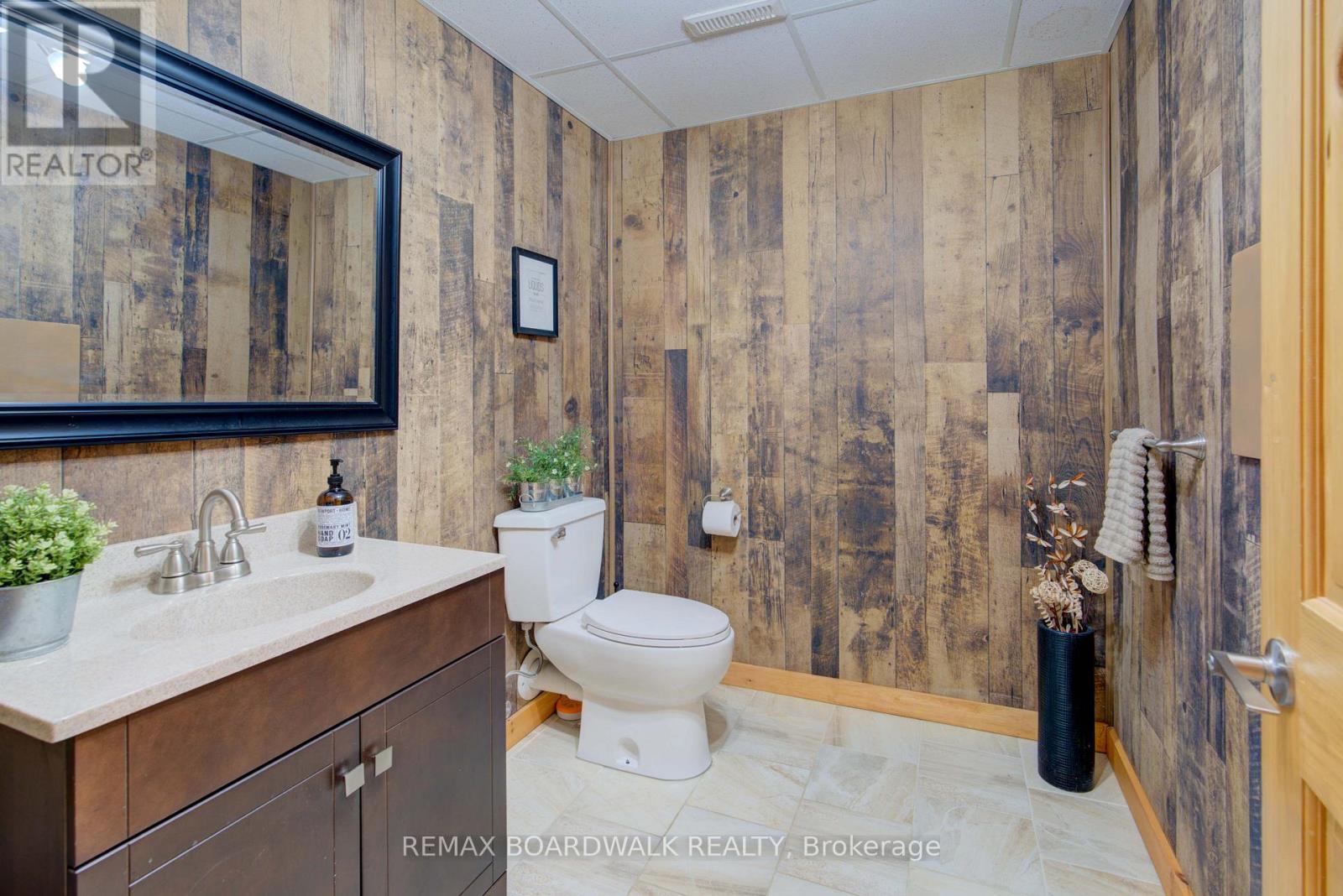122 RED ROCK BAY ROAD — photo 36
