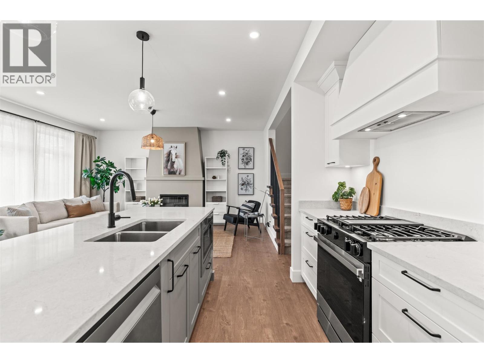 2455 Bradley Drive Unit# 102 Lot# 4, Armstrong