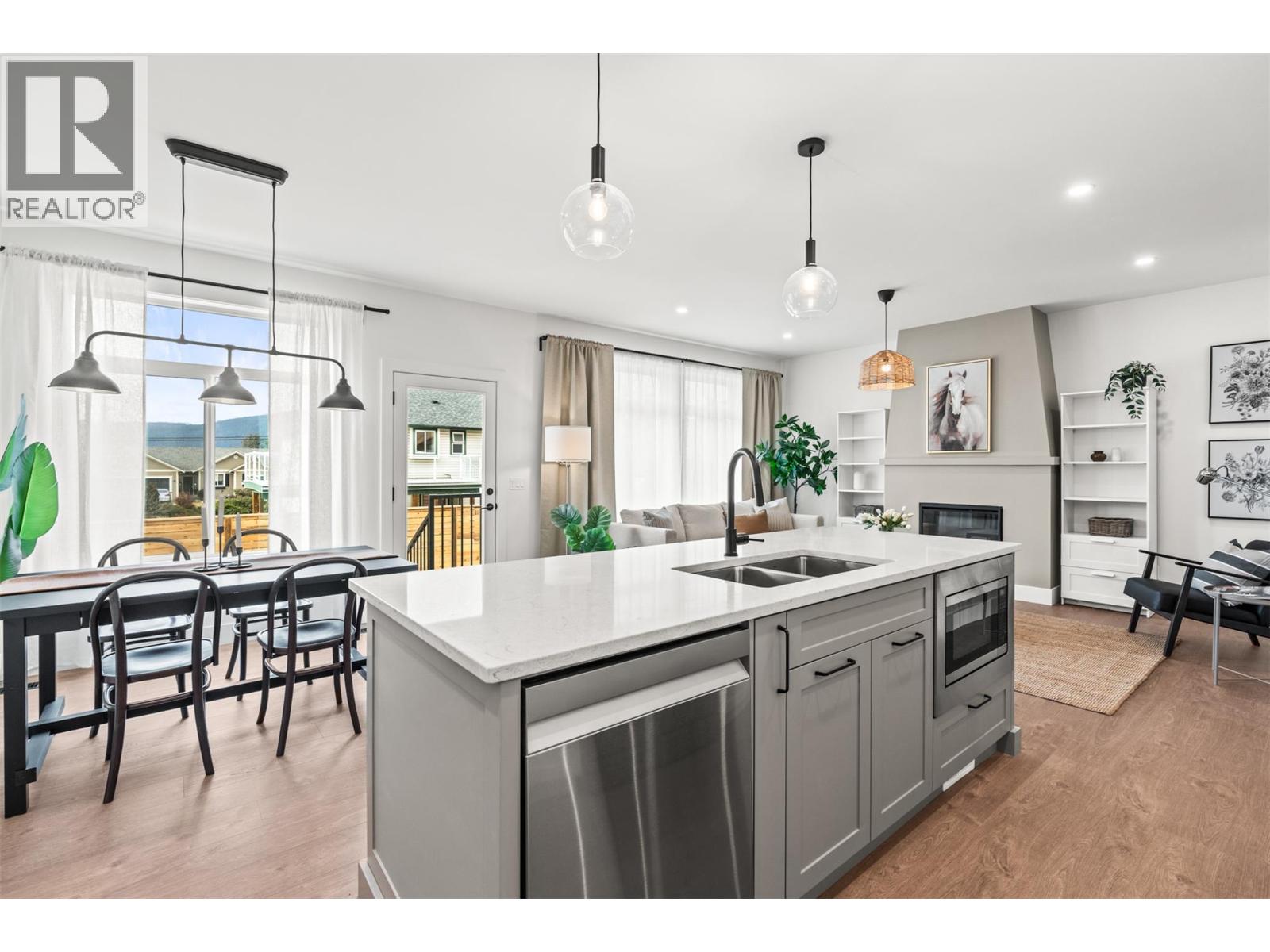 2455 Bradley Drive Unit# 102 Lot# 4, Armstrong