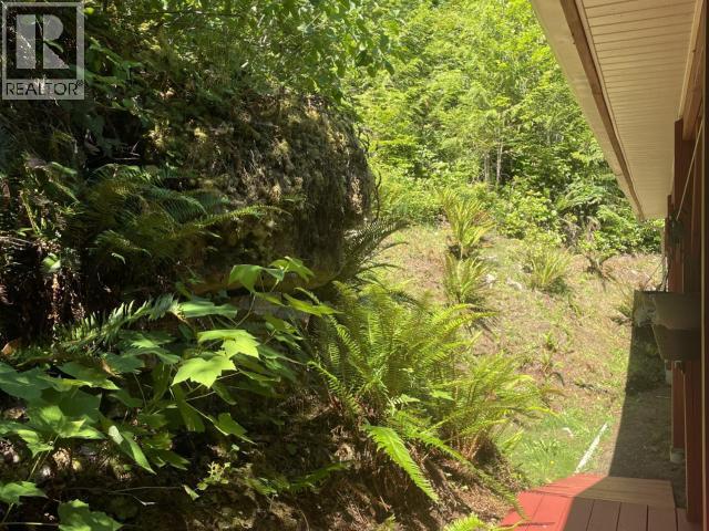 9352 POWELL LAKE, Powell River