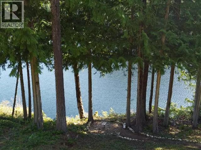 9352 POWELL LAKE, Powell River