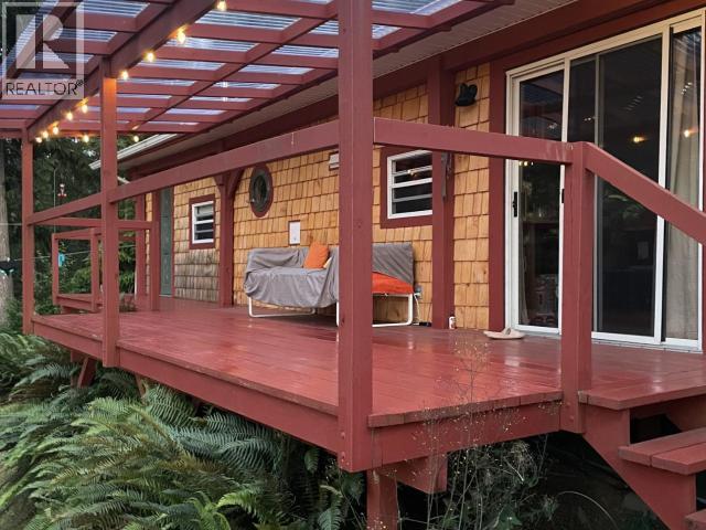 9352 POWELL LAKE, Powell River