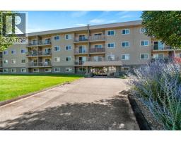205 130 Skaha Place, Penticton