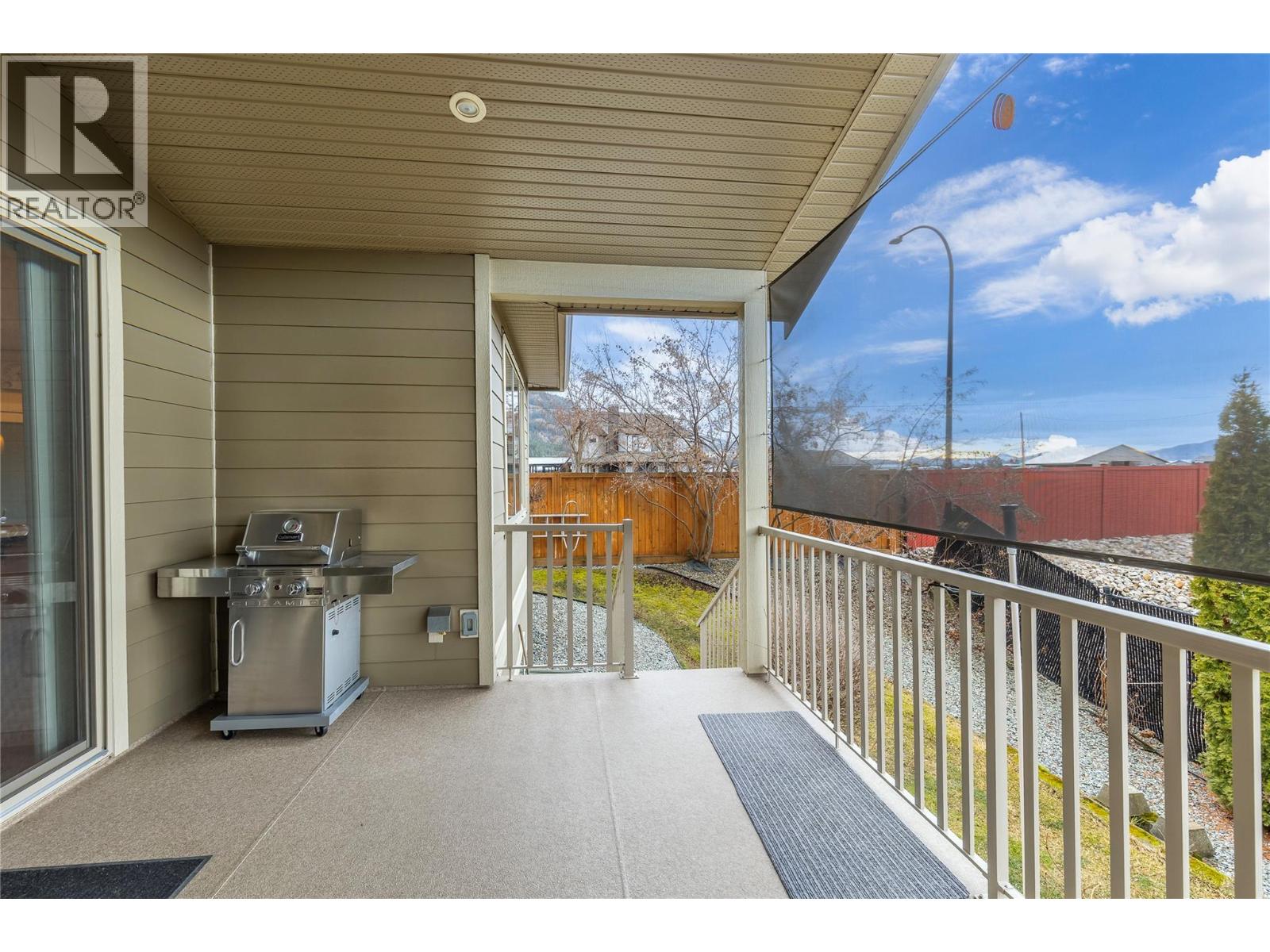 2372 Oglow Drive, Armstrong