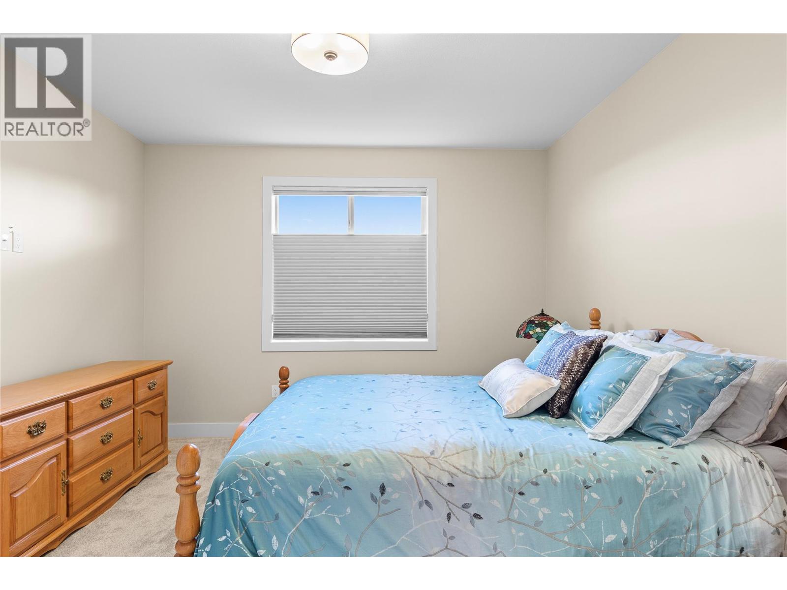 2372 Oglow Drive, Armstrong