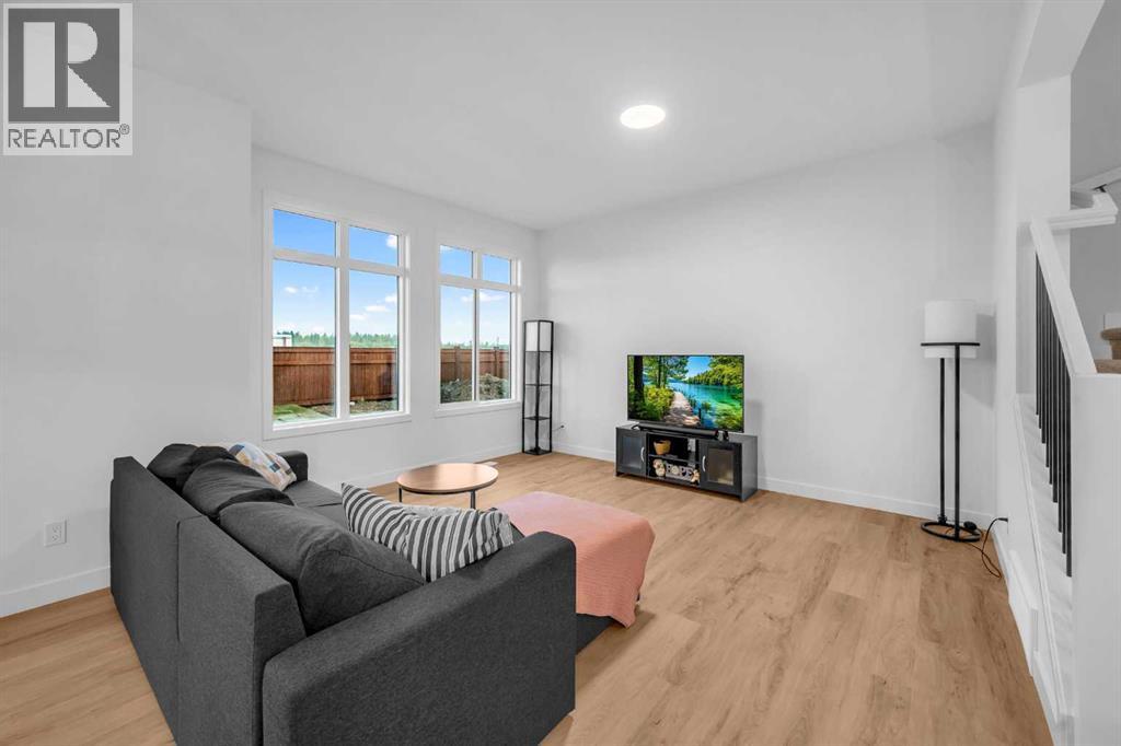 Single Family House for Sale in  Sora Terrace SE Hotchkiss Calgary 