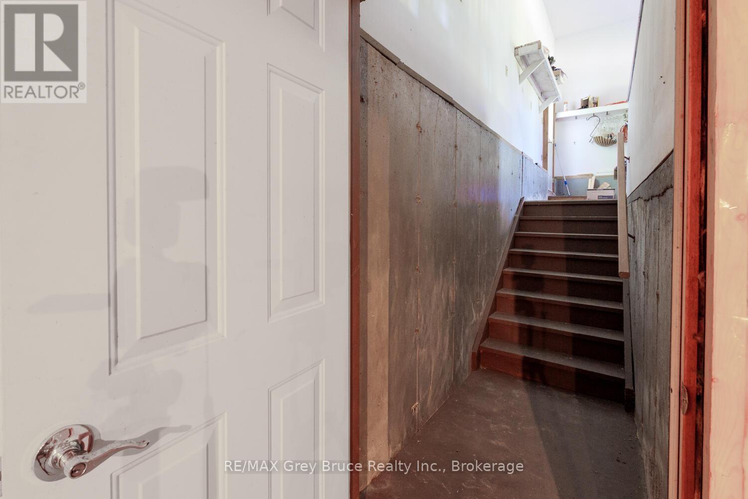 501204 GREY ROAD 1 - 32
