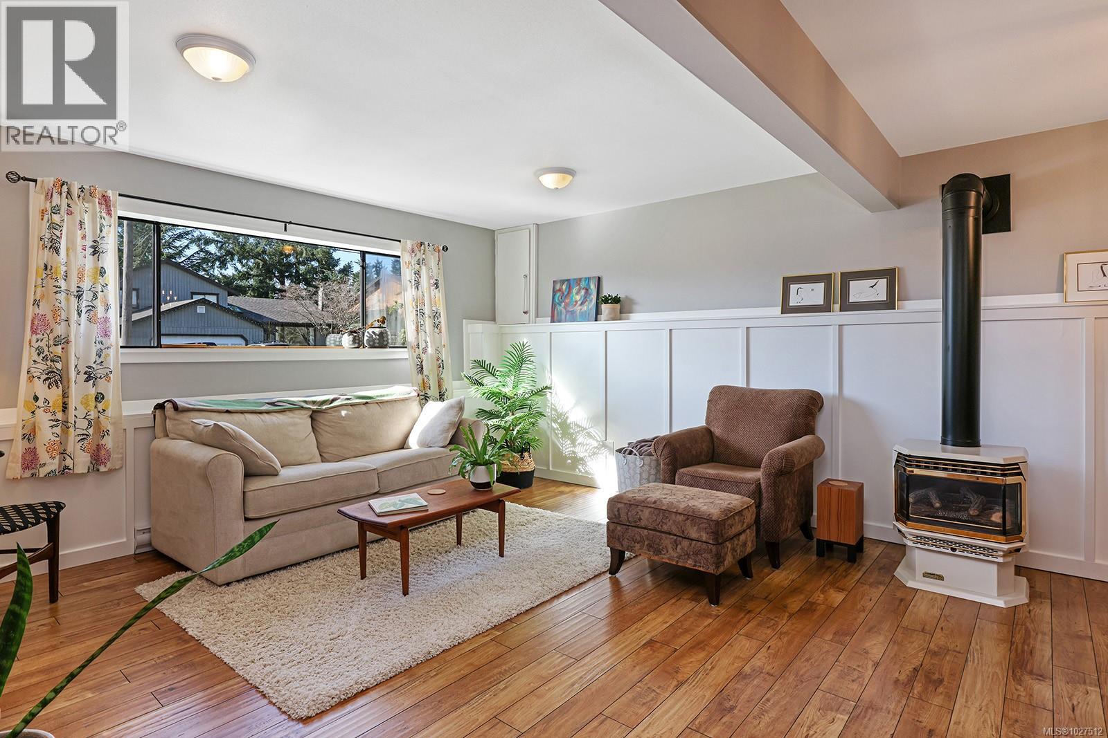 512 Brooklyn Pl, Comox