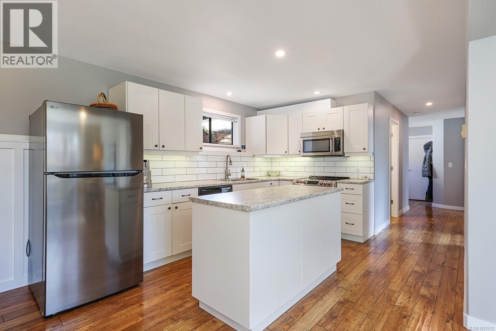 512 Brooklyn Pl, Comox